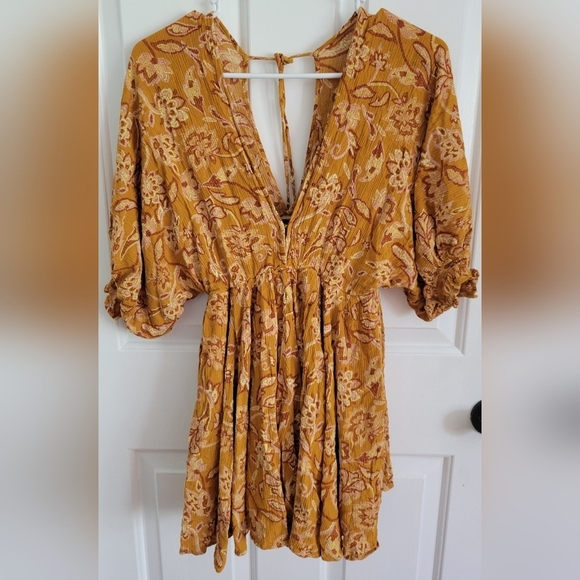 Vici Womens Boho Paisely Yellow Summer Cocktail Mini Dress Size Small - Picture 1 of 7